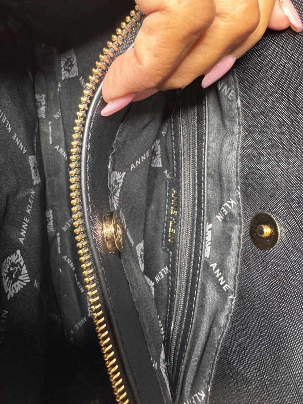 Ann Klein Black Sachet Purse with Mini Evening or Casual is Very Elegant - Picture 7 of 13